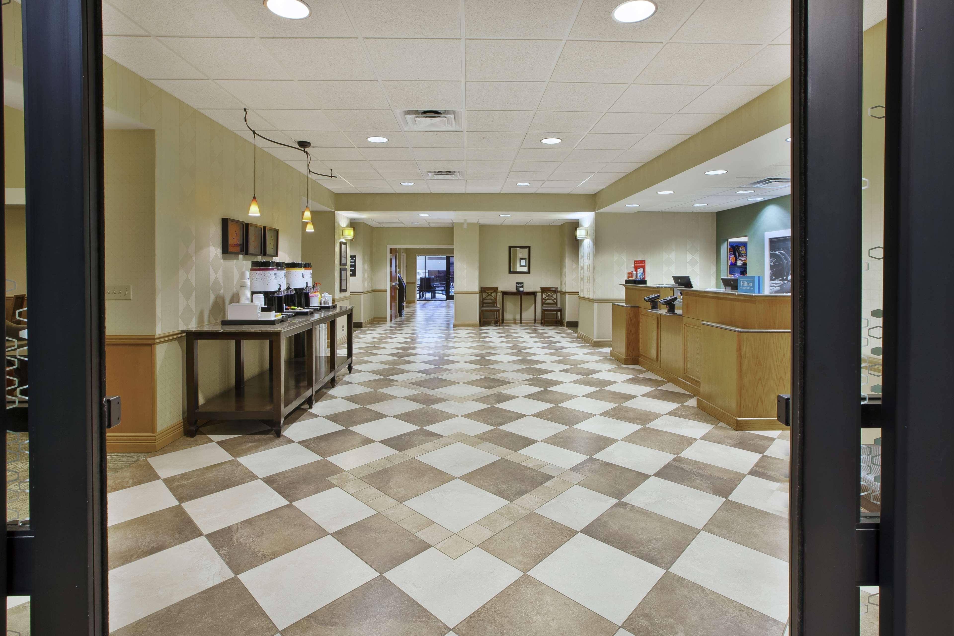 Hampton Inn & Suites Plattsburgh Bagian luar foto