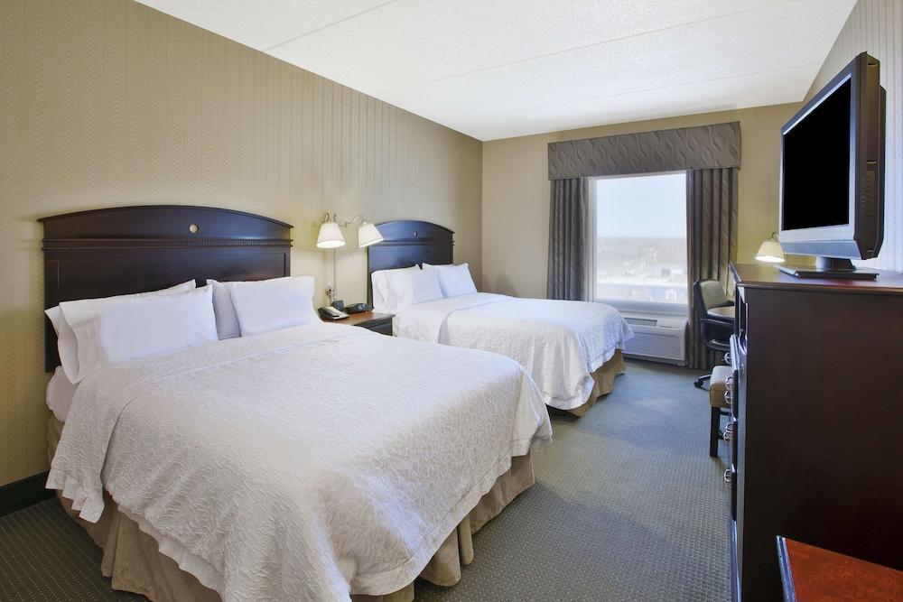 Hampton Inn & Suites Plattsburgh Bagian luar foto