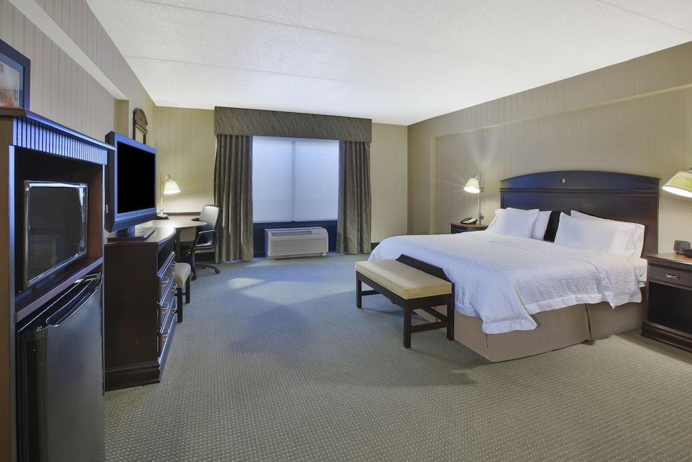Hampton Inn & Suites Plattsburgh Bagian luar foto