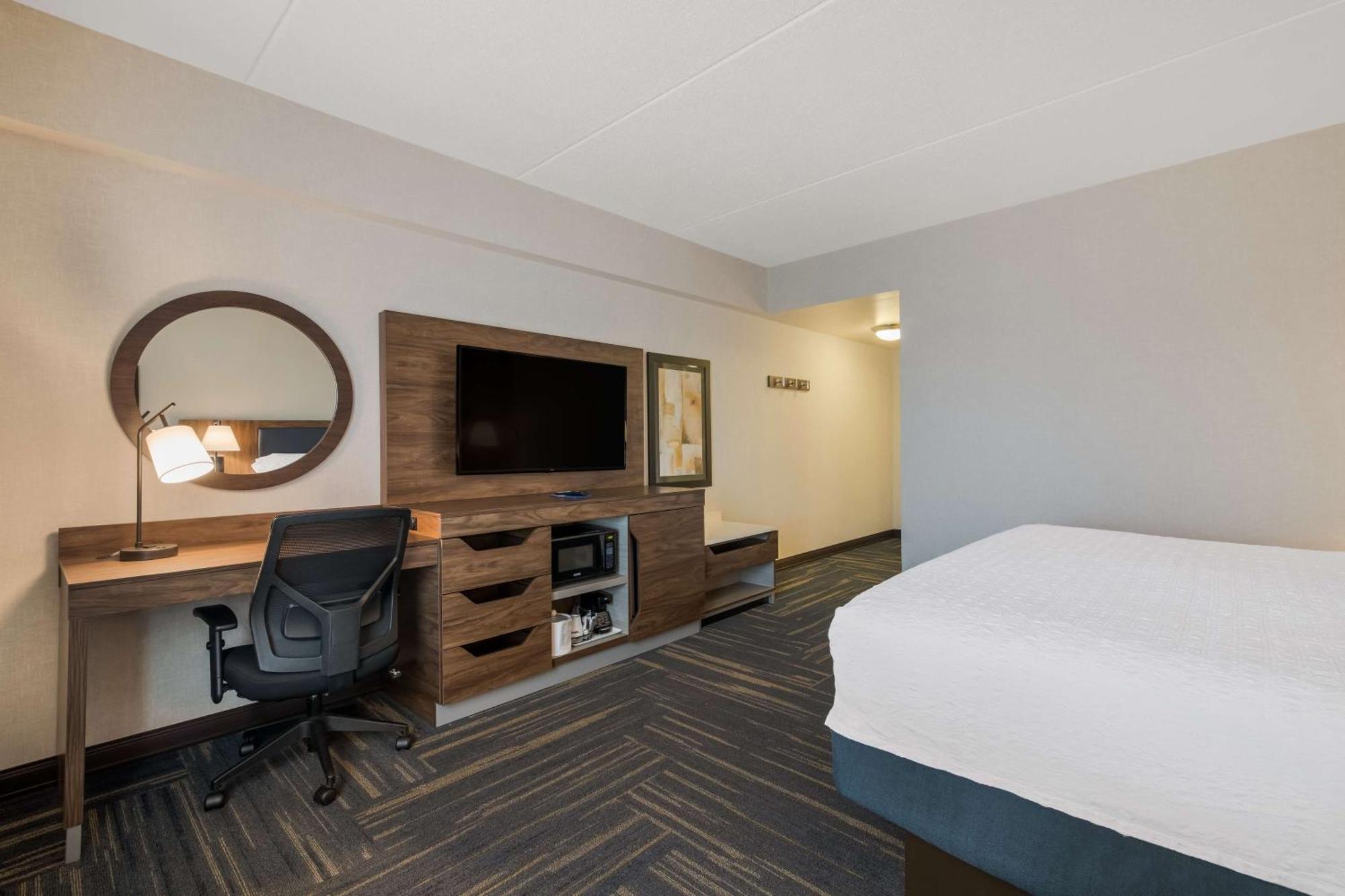 Hampton Inn & Suites Plattsburgh Bagian luar foto