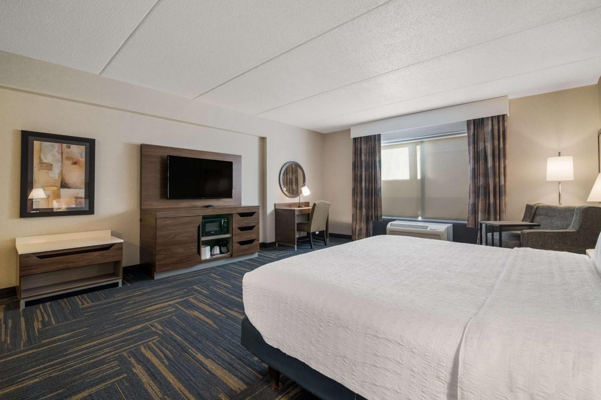 Hampton Inn & Suites Plattsburgh Bagian luar foto
