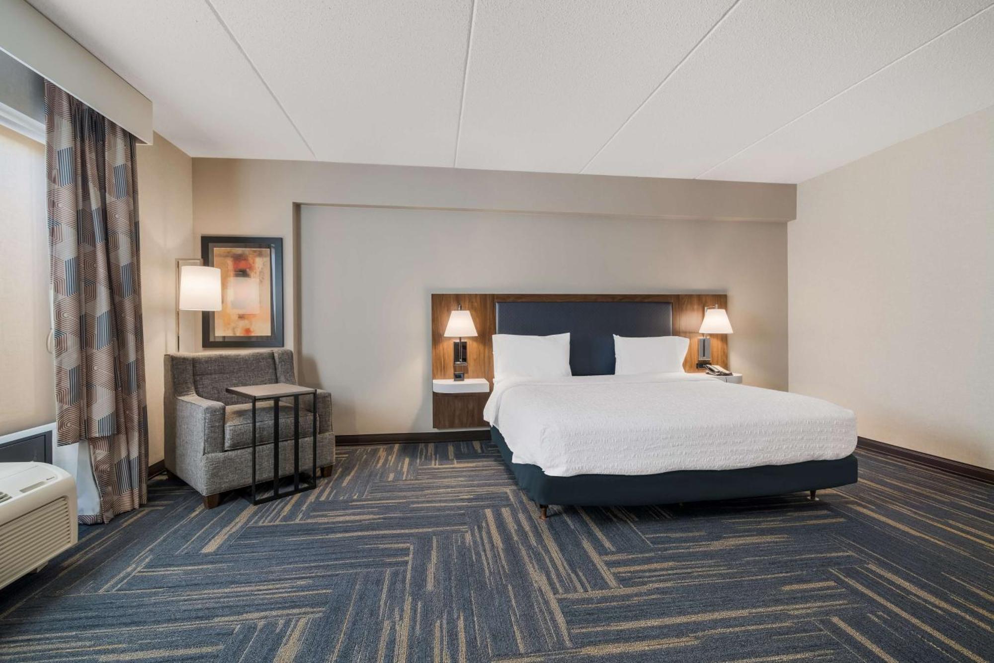 Hampton Inn & Suites Plattsburgh Bagian luar foto