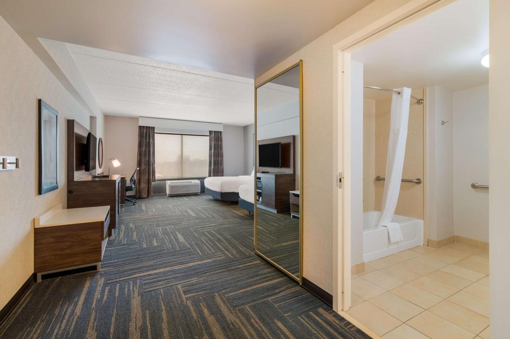Hampton Inn & Suites Plattsburgh Bagian luar foto
