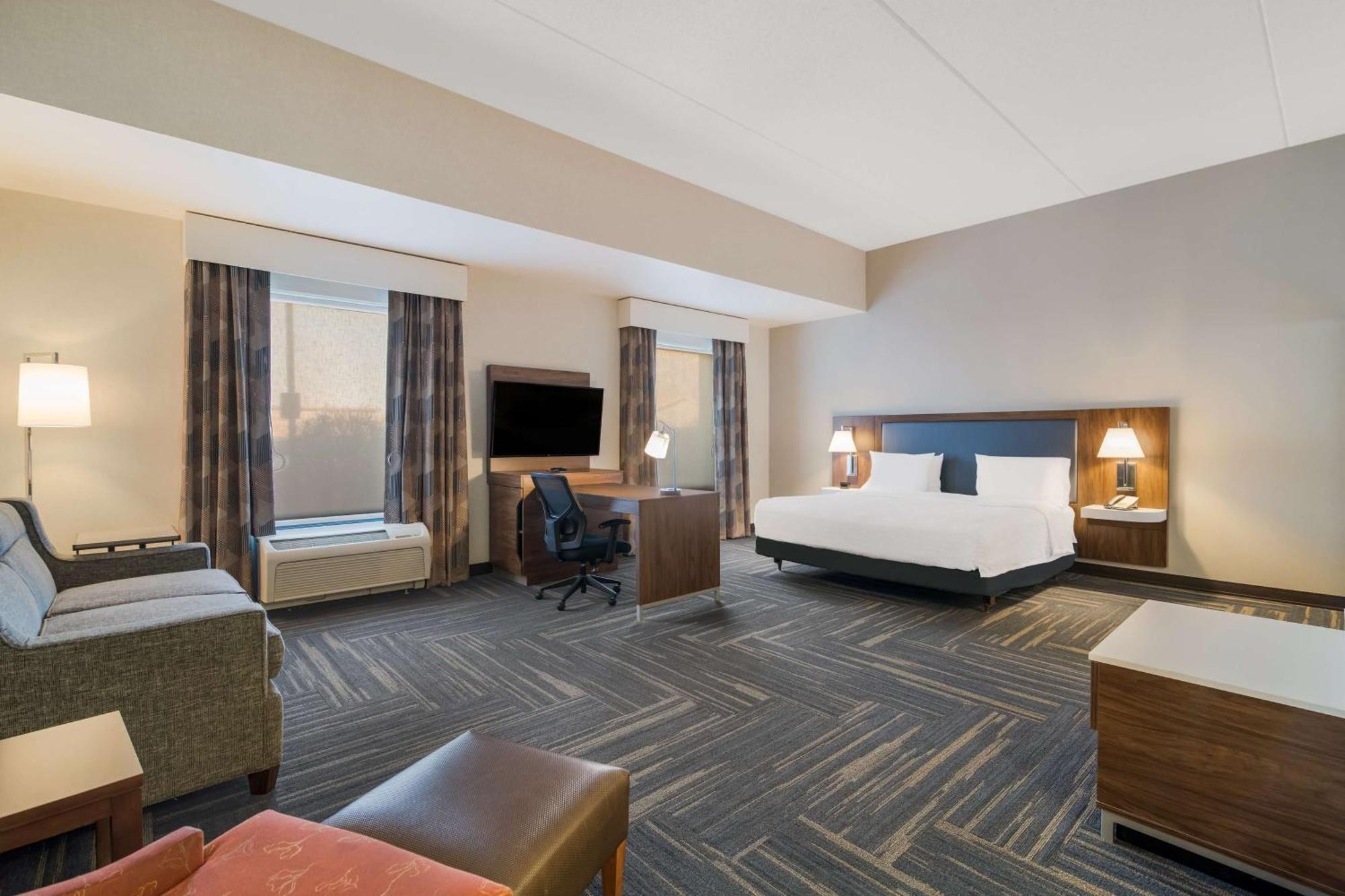 Hampton Inn & Suites Plattsburgh Bagian luar foto